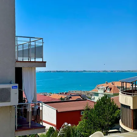 Comfortable 2 Bedroom In Sirena By Menada