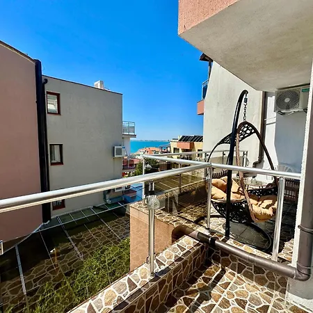 Comfortable 2 Bedroom In Sirena By Menada
