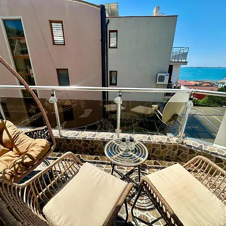 Comfortable 2 Bedroom In Sirena By Menada 公寓 圣弗拉斯
